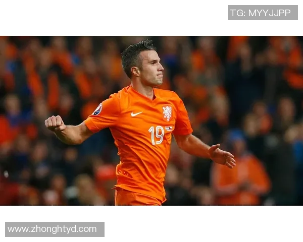 《范佩西:从荷兰小将到世界足坛传奇的成长与奋斗》